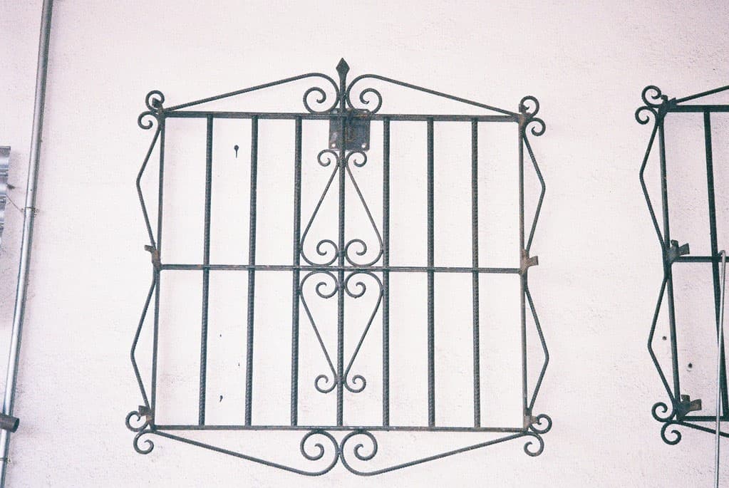 Rejas, balconeras y rejillas