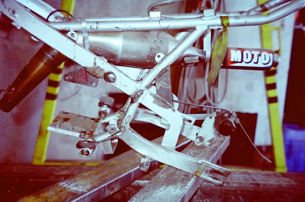 Soldadura de aluminio con TIG en chasis de moto